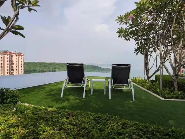 Breezy Urban 6Pax Seaview Infinitypool Georgetown Διαμέρισμα