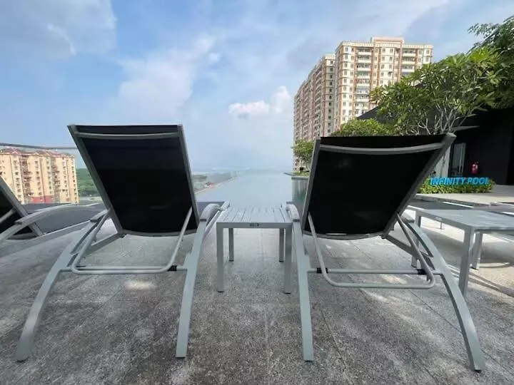 Breezy Urban 6Pax Seaview Infinitypool Georgetown Διαμέρισμα